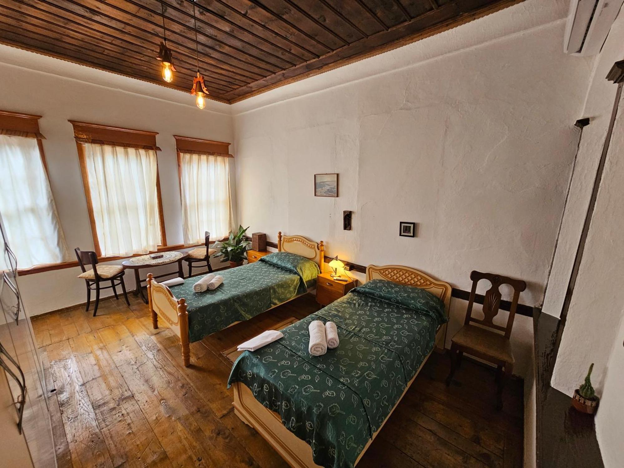 Guest House Panorama Берат Экстерьер фото