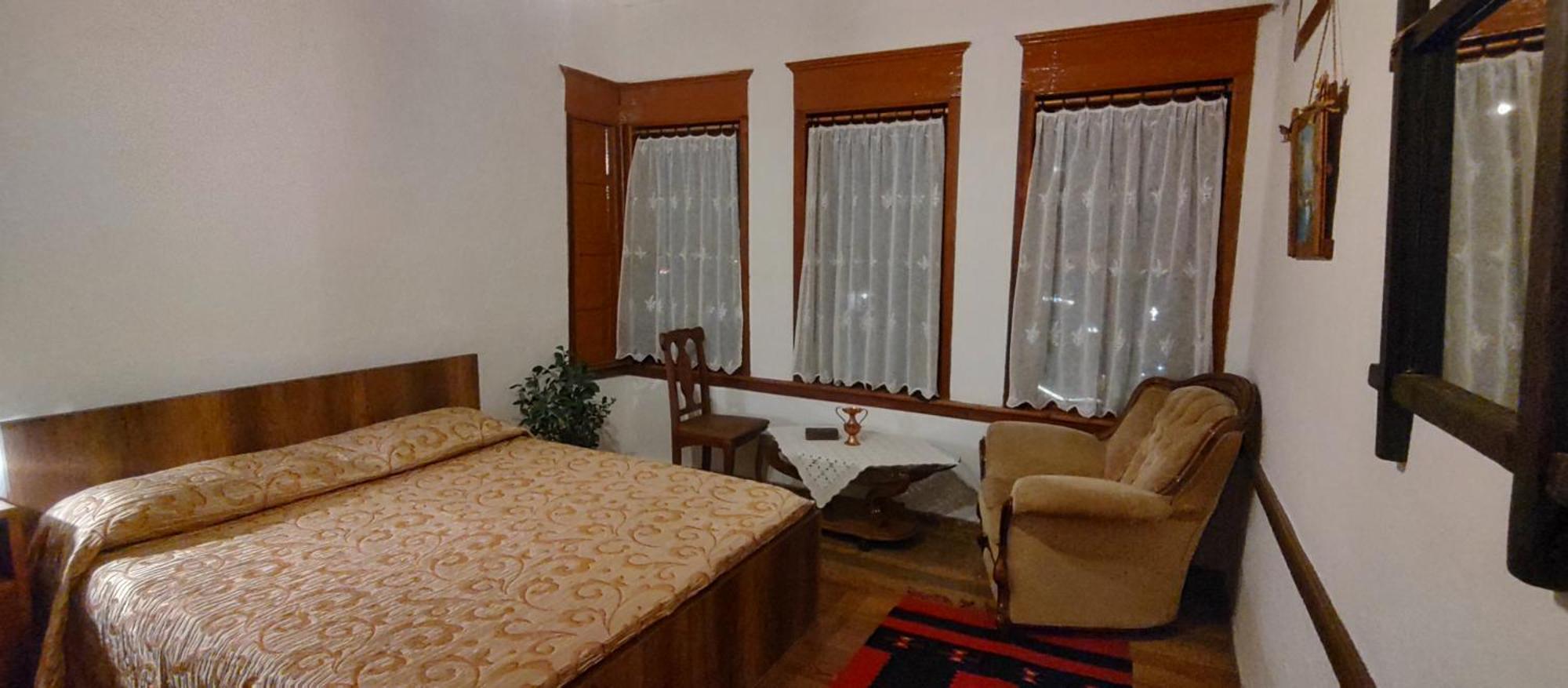 Guest House Panorama Берат Экстерьер фото